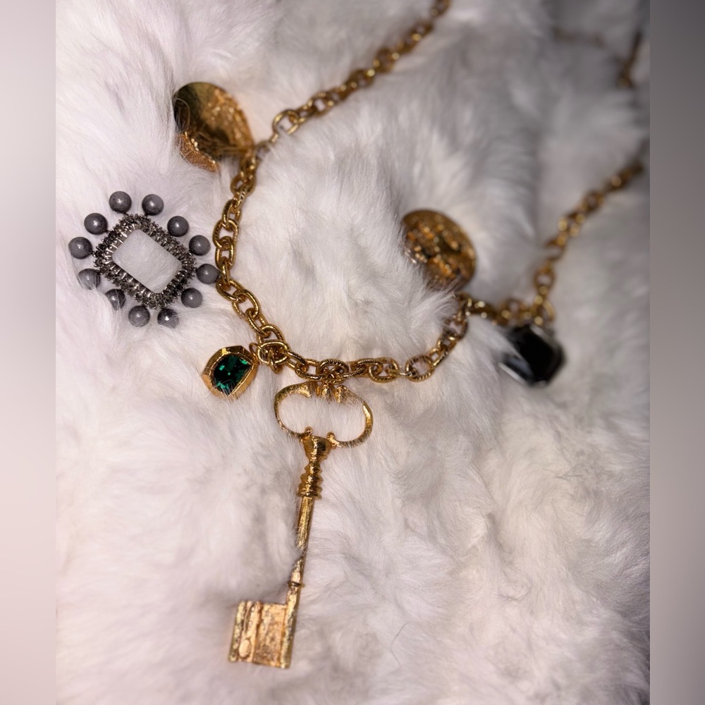Oscar de la Renta Key Gold Charm Necklace